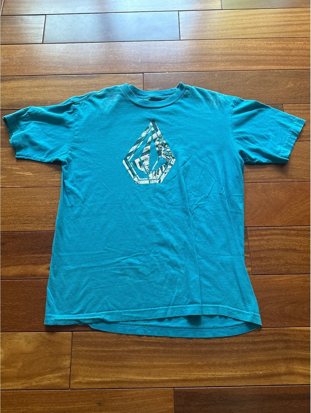 Vintage Y2K Volcom Tee